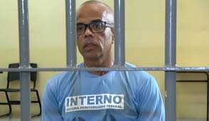 Marcola é apontado pelas autoridades como líder da maior facção criminosa do país, o pcc. Fernandinho Beira Mar Planeja Site Para Vender Livros E Outros Produtos Istoe Independente