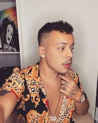 Pin de Karine Simoes em GLORIA GROOVE "DANIEL GARCIA"