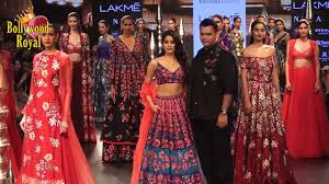 Janhvi Kapoor Walks The Ramp For Nachiket Barve At Lfw Winter Festive 2018 Part 2 Youtube The celebrated fashion designer nachiket barve discusses the future of functional and clever fashion, and why inclusivity is important. janhvi kapoor walks the ramp for nachiket barve at lfw winter festive 2018 part 2