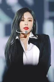 Wheein height, weight, age, body statistics are here. Wheein Wheein Mamamoo Mamamoo Moonbyul