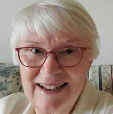 How to create a journal with cruise photos?