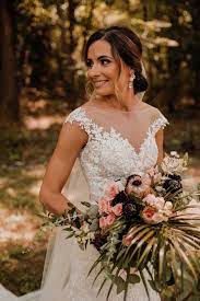www.blacktiewhitesatinbridal.com