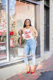 How To Look Casual Chic Blazer And Jeans Outfit Women Look Casual Chic Jeans Outfit Women