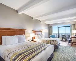 It has two tvs, refrigerator, microwave, and coffee maker. Country Inn Suites By Radisson Virginia Beach 135 4 8 6 Virginia Beach Hotel Deals Reviews Kayak