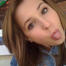 Melanie Hager (@hager_95)