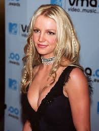 Britney jean spears is an american actress, dancer, and singer from mccomb, mississippi. Fan Acc On Twitter Britney Spears Mtv Video Music Awards 2000