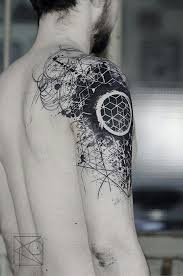 Einfaches Geometrisches Tattoo Geometrictattoos Kunstler Geometrisches Tattoo Geometrische Tattoos Tatowierungen