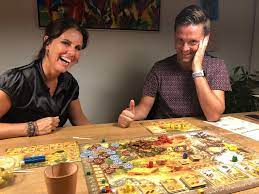 kerst spelletjes de leukste spel ideeen voor super gezellige feestdagen