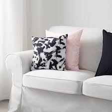 Dazu wird ebenfalls der hocker. Turill Kissen Weiss Schwarz 40x40 Cm Ikea Deutschland