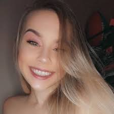 Angela Osteen's Instagram, Twitter & Facebook