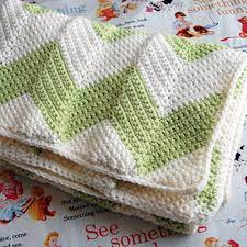 Chevron Baby Blanket With A Straight Edge Eat Knit Diy Crochet Chevron Baby Blanket Chevron Crochet Chevron Crochet Blanket Pattern Baby