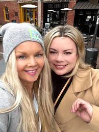 Tara Livingston (@TaraLiv1)