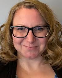 Beth Benavides's Instagram, Twitter & Facebook