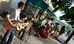 Si la 39e édition de la fête de la musique est bien maintenue, on sera loin de la folie habituelle, les concerts spontanés et attroupement de plus de 10 personnes étant toujours interdits. Fete De La Musique What You Need To Know About France S Biggest Street Music Party The Local