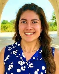 Amy Loe's Instagram, Twitter & Facebook