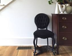 In this video i will show you how i use finishing wax paint and stain to achieve this weathered wood look. How To Make Old Furniture Look Hip Modern Designed