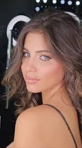 Eva Noguera's Instagram, Twitter & Facebook