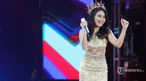 Edit syahrini tembus pandang nonton online berita dan info tembus pa… baca selengkapnya edit syahrini tembus pandang / edit syahrini tembus pandang / heboh! Pakai Baju Transparan Ayu Ting Ting Dibilang Norak Padahal Harga Pakaiannya Semahal Ini Halaman All Tribunnews Com Mobile