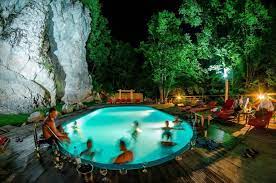 Este vorba despre pensiunea din colibița. Top 10 Pensiuni Cu Piscine Uimitoare Despre Care N Ai Crede CÄƒ Sunt In Romania