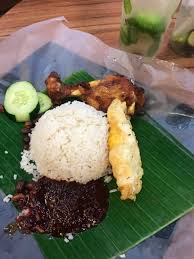 Wash and drain rice 4 to 5 times in rice cooker insert. Twitter à¤ªà¤° Iman Nasi Lemak Air Sedap Nasi Lemak Ayam Telur Rm8 Bandung 3 Layer Rm5 50 Nasi Lemak Tepi Jalan Dekat Balakong Cheras Selatan Https T Co 5zuahrhaay