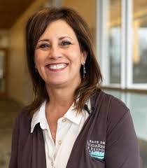 Barb Smith's Instagram, Twitter & Facebook