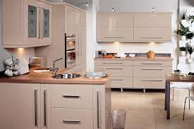 Özellikle ev dekorasyonunuzda uyumlu olması ve sağlam bir duruş sergilemesi nedeniyle rengin çok fazla kullanıldığını görebilirsiniz. Ic Mekanda Cappuccino Rengi Renk Tonu Ve Kombinasyon Orneklerinin 75 Fotografi