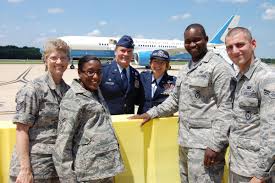 President Obama visits 166th Airlift Wing in DE > 166th Airlift ...