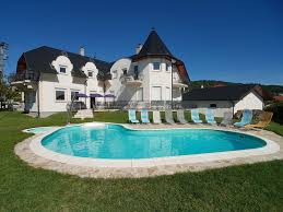 20,539 likes · 12 talking about this · 2,970 were here. Nr 150 Villa Tunde Medencevel Birotours Hu