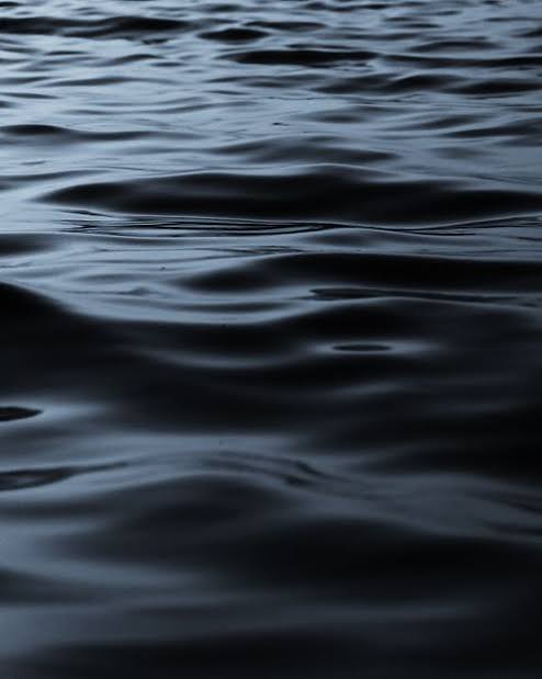 Dark Water Photos, Download The BEST Free Dark Water Stock Photos & HD  Images
