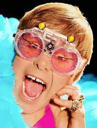 Elton john is one of the most beloved figures in music history. Pin By Tania Campos On David Lachapell Elton John Glasses David Lachapelle Elton John