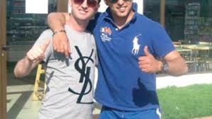 وأنهى مالك بن نبي حديثه عن الثورة وهو فصل وجدت أنه واقعي جداً الى درجة نلمسها الى الآن بشكل حي ومباشر وأشار أن السبب الرئيسي وهو في هذا الكتاب يسعى لاستكشاف أسباب هذا التدهور عن طريق تمحيص الأفكار في العالم الإسلامي. Ù…Ù„Ùƒ Ø§Ù„Ù…ØºØ±Ø¨ ÙŠØ£Ù…Ø± Ø¨Ø¹Ù„Ø§Ø¬ Ø²ÙˆØ¬Ø© Ø§Ù„Ù…Ø±Ø­ÙˆÙ… Ø§Ù„Ø´Ø§Ø¨ Ø¹Ù‚ÙŠÙ„ Ø¹Ù„Ù‰ Ù†ÙÙ‚ØªÙ‡ Ø§Ù„Ø®Ø§ØµØ© Ø§Ù„Ø´Ø±ÙˆÙ‚ Ø£ÙˆÙ†Ù„Ø§ÙŠÙ†