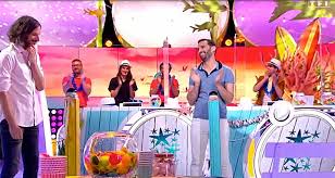 Si vous souhaitez contacter 12 coups de midi, vous pouvez dialoguer avec le service relation téléspectateurs du bref, si vous avez besoin d'information sur une émission de tf1 comme les 12 coups de midi, n'hésitez pas à contacter le service client sur les différents canaux de communication. Les 12 Coups De Midi Le Combat Des Maitres Xavier Grand Gagnant 2021 Face A Bruno Sur Tf1 Toutelatele