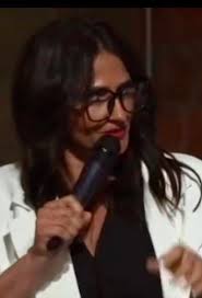 Criticism of Glasses Choice