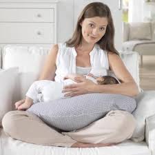 Das Baby Stillen Mit Einem Stillkissen Von Theraline Viele Modelle Im Preisvergleich Bei Babycloud Org Stillkissen Kissen Stillkissen Kaufen