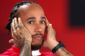 Ex-Ferrari-coureur fileert Lewis Hamilton met zes woorden