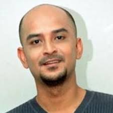 Check spelling or type a new query. Kau Ilhamku Song Lyrics And Music By Man Bai Arranged By Harisyahamzah On Smule Social Singing App