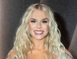 Born September 4th 1974 is Carmit Bachar. She is an American dancer,  choreographer and singer. She is a former member of the pop groups The  Pussycat Dolls (2003–2008) and LadyStation (2011–2016). As