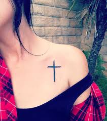 Tatouage femme fr dos tatouage ailes dange dostranslate this pagetatouage ailes d ange dos mod le de tatouage femme consulter parmi des centaines d autres tatouage dentelle dos plume, image source: Tatouage Croix 20 Idees Pour Toutes Les Parties Du Corps