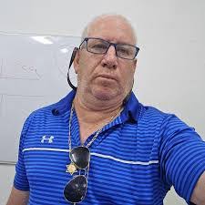 Eric Oxenreider's Instagram, Twitter & Facebook