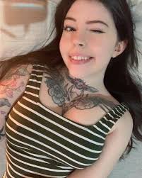 Hello everyone...I'm single and searching, there is no crime to chat  together to know maybe we are compatible...free to send me dm. I'm still  waiting for my man