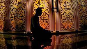 ولأول مرة على شبكة الإنترنت وبشكل حصرى جدا جدا. Ø§Ù„Ø¹Ø´Ø± Ø§Ù„Ø£ÙˆØ§Ø®Ø± ØªÙ†Ø§ÙØ³ ÙƒØ¨ÙŠØ± Ø¨ÙŠÙ† Ø§Ù„Ù…Ø³Ù„Ù…ÙŠÙ† Ùˆ ØµÙ„Ø§Ø© Ø§Ù„ØªÙ‡Ø¬Ø¯ ØªØªØµØ¯Ø± Ø§Ù„Ù…Ø´Ù‡Ø¯ Souk Ukkaz News