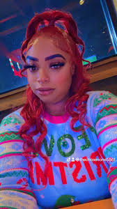 JUST A 40 YEAR OLD GIRL WHO LIKES GIRLS 🥰😍❤️ NEW FRIENDS WELCOME ☺️