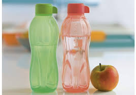Nettoyer Votre Eco Bouteille Tupperware J Utilise Mestupps Bouteille Tupperware Tupperware Bouteille