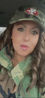 Signing a Veteran Defensive End for the 49ers