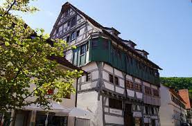 Provisionsfrei und vom makler finden sie bei immobilien.de. Quermania Fachwerkhauser Blaubeuren Grosses Haus Und Fachwerkhaus Karlstrasse 5