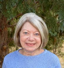 Beth Paulson's Instagram, Twitter & Facebook