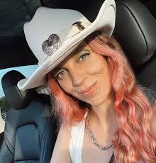 KATELYN CLAMPETT (@katelynclampett) • Instagram photos and videos