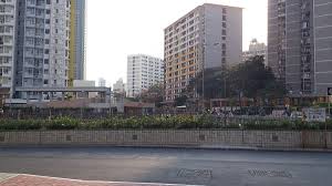 Many of them are properties of hong kong housing authority (hkha), while some of them are properties of hong kong housing society (hkhs). File æ±æ»™ æ±é ­æ' Panoramio Jpg Wikimedia Commons
