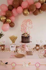 Créez une superbe décoration d'anniversaire cheval pour votre fillle fan des chevaux ! Poney Party Rose Caramelle Carnet D Inspiration