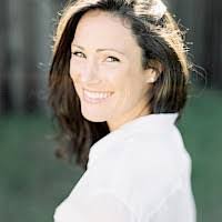 Sheena Dillon's Instagram, Twitter & Facebook